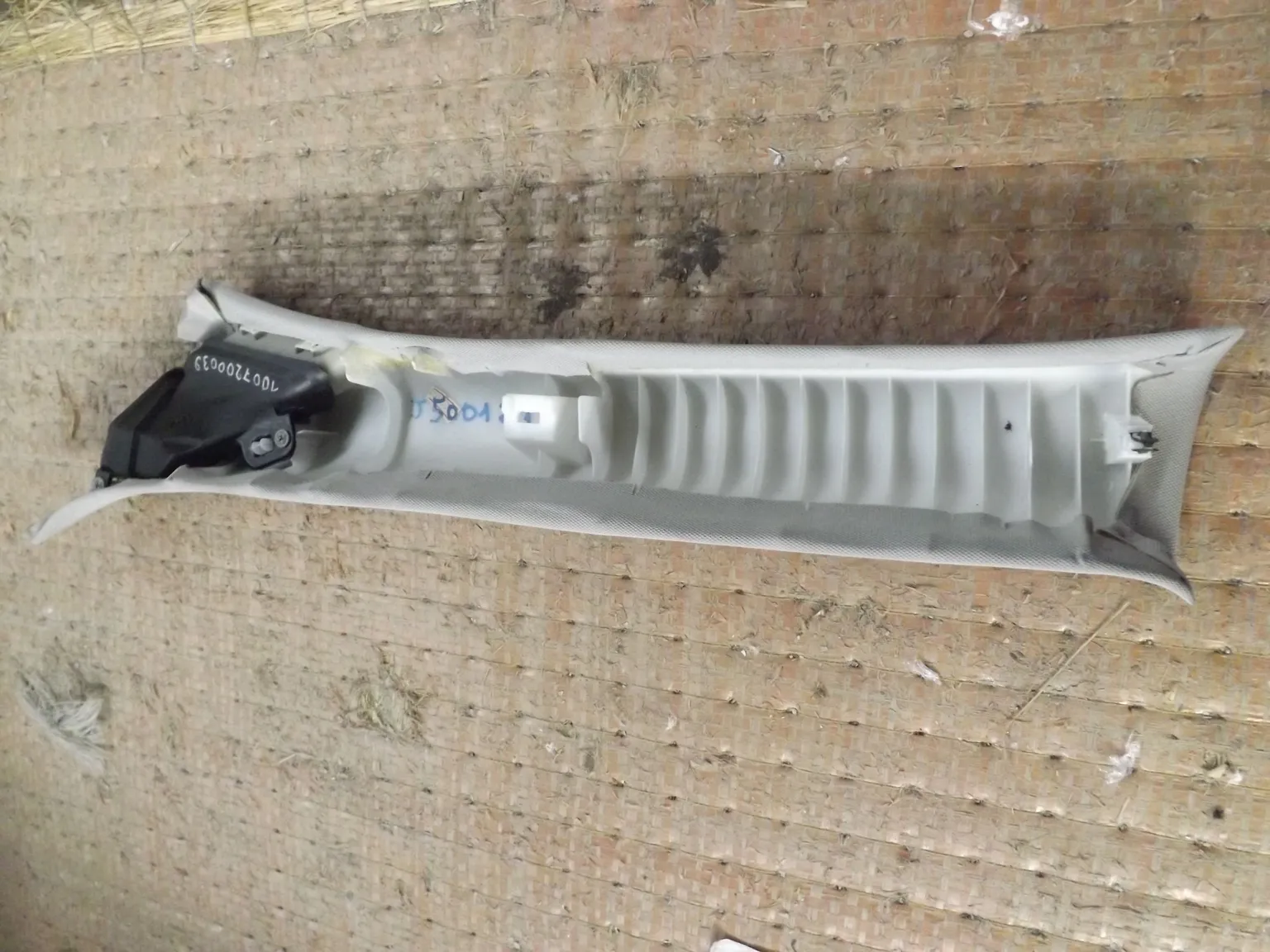 Обшивка стойки NISSAN SKYLINE CROSSOVER J50 Перед Прав (Контрактный) 1007200039