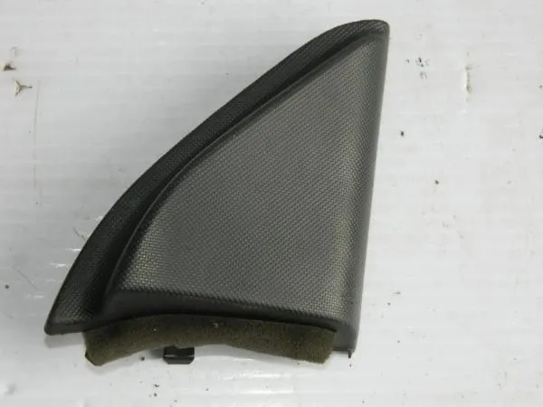 Накладка двери TOYOTA COROLLA 120 Перед Прав (Б/У) 6749112460