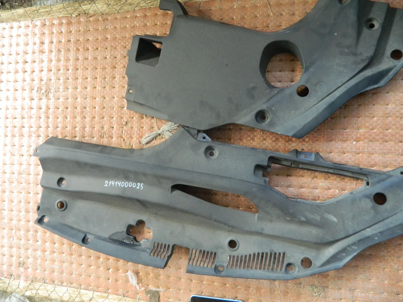 Накладка замка капота LEXUS RX350 GGL10 (Контрактный) 21414000035