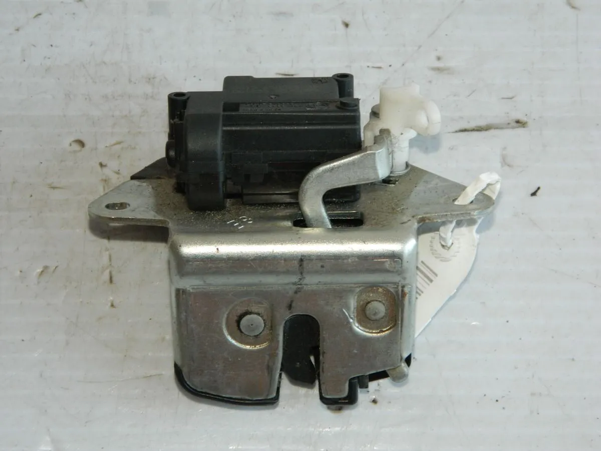 Замок крышки багажника FIAT PANDA (Б/У)