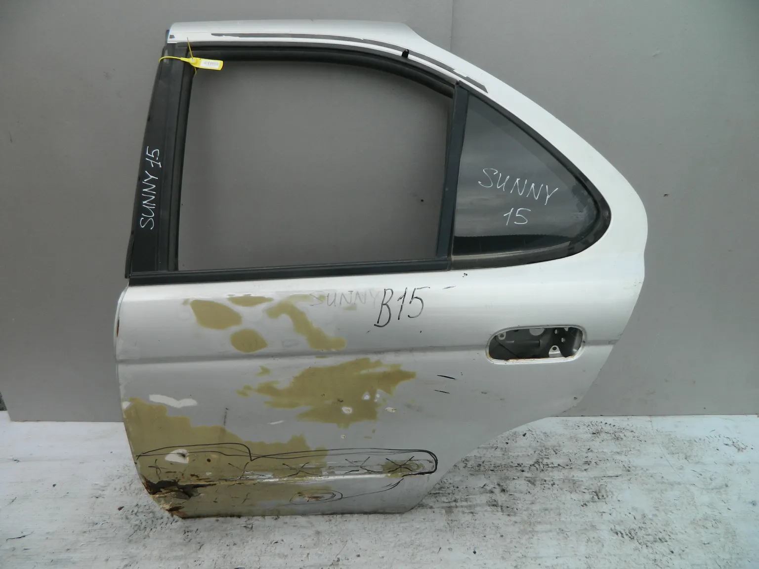 Дверь NISSAN SUNNY B15 Зад Лев (Контрактный) 40951515