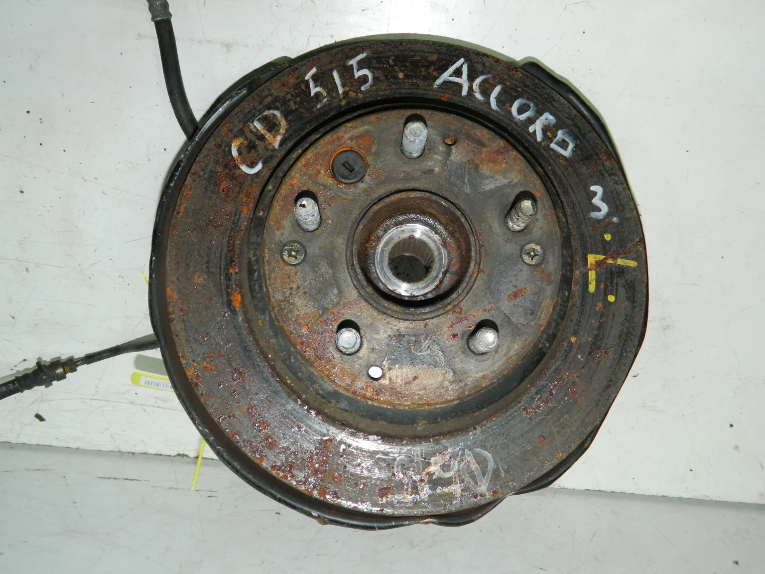 Ступица HONDA ACCORD CD Зад Лев (Контрактный) 40940375