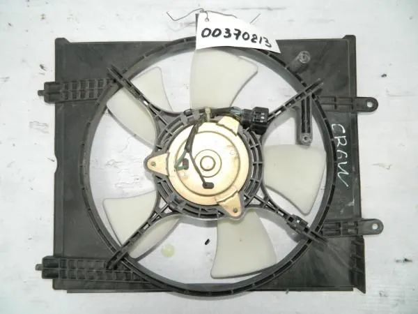 Диффузор радиатора MITSUBISHI Dion CR6W (Контрактный)