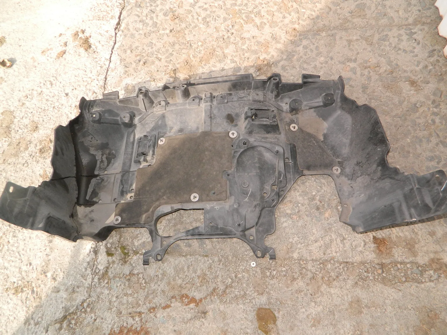 Защита двигателя SUBARU FORESTER SHJ FB20 (Контрактный) 1020570100