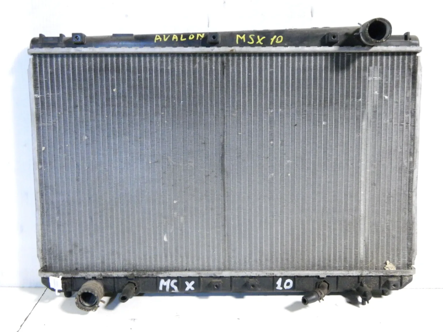 Радиатор ДВС TOYOTA AVALON MCX10 (Контрактный) 69586709