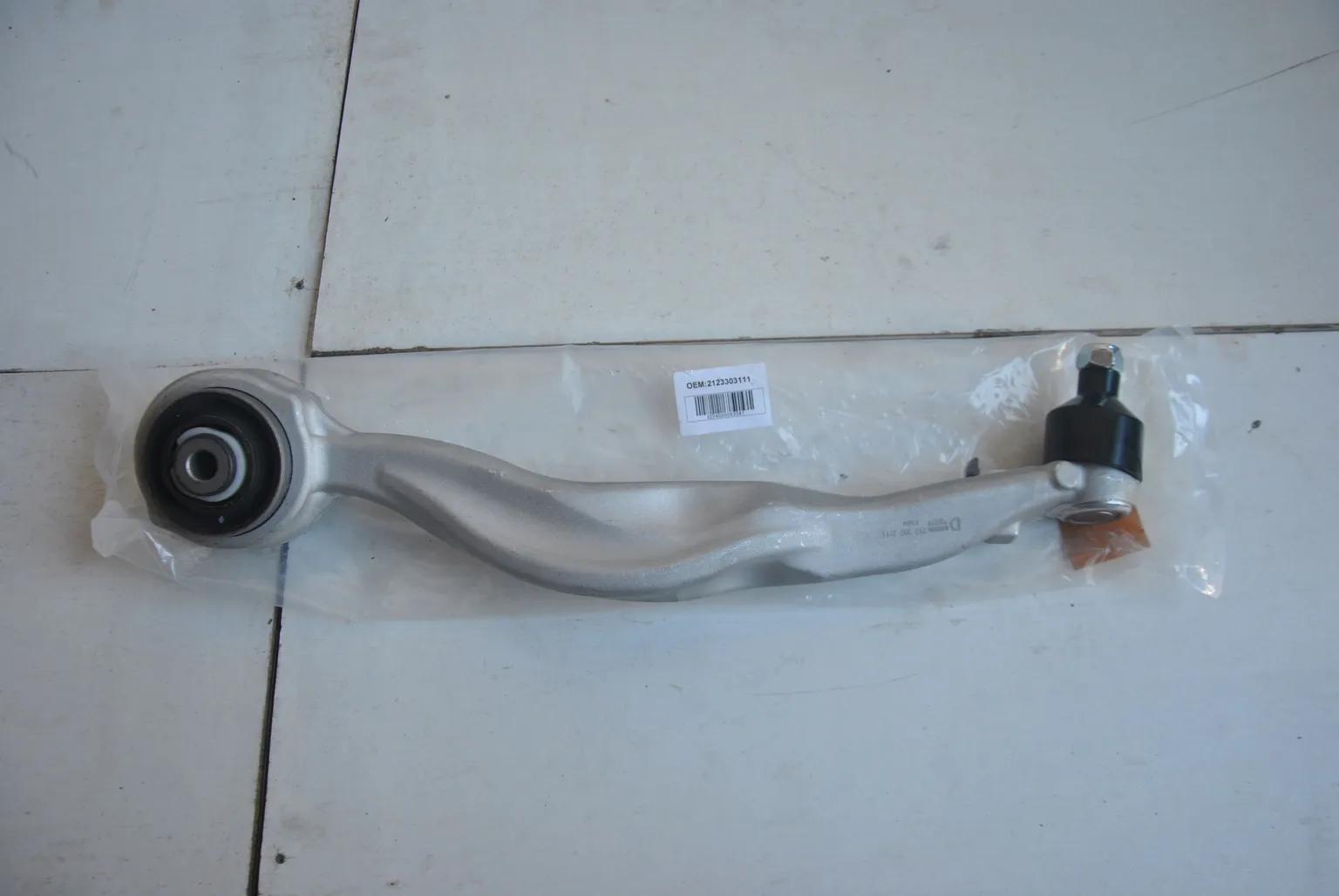 Рычаг GENERAL PARTS 2123303111 MERCEDES-BENZ E-CLASS W212, S212 09-, CLS X218, C218 11- 4MATIC