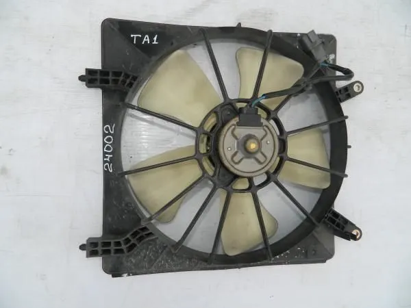 Диффузор радиатора HONDA Avancier TA1 (Б/У)