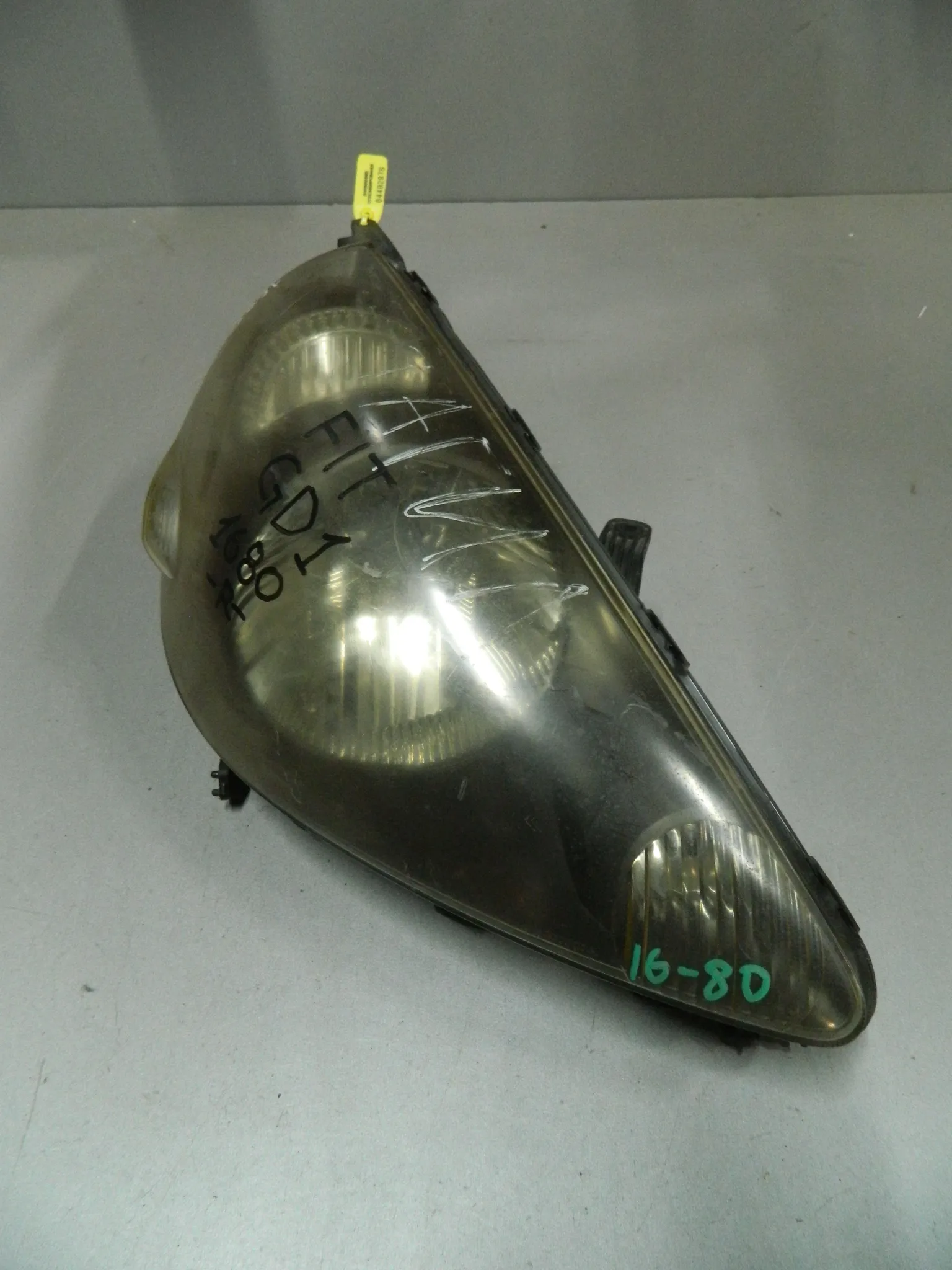 Фара HONDA FIT GD1 Перед Прав 1680 (Контрактный) 64492876