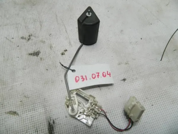 Датчик уровня топлива TOYOTA PREMIO ZZT240 (Kонтрактный)