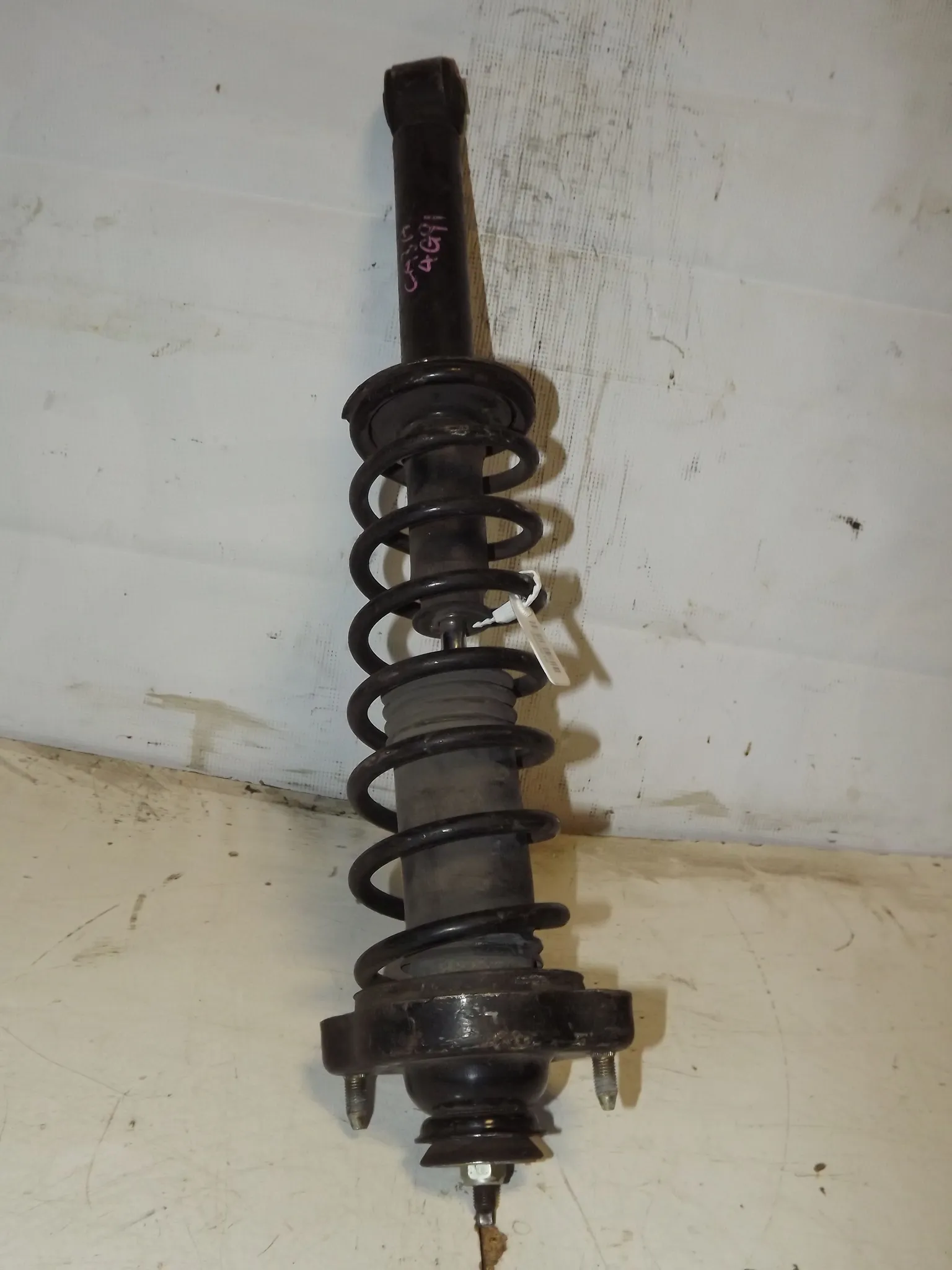 Стойка подвески MITSUBISHI MIRAGE CA3A Зад (Контрактный) 35023516 MR197611