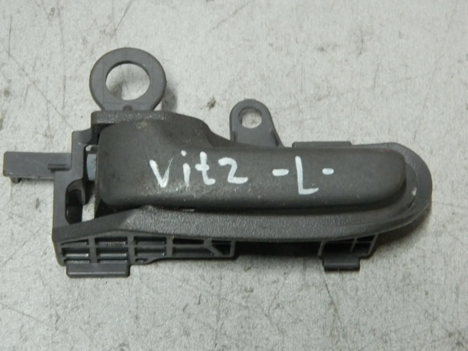 Ручка двери внутренняя TOYOTA VITZ SCP10 Лев (Контрактный) 81528439