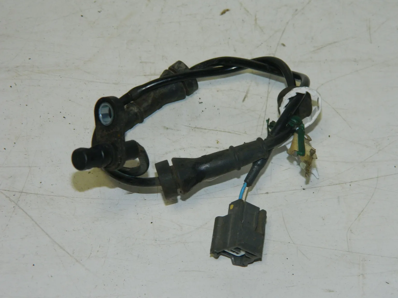 Датчик ABS NISSAN JUKE YF15 Зад Прав (Контрактный) 45990362