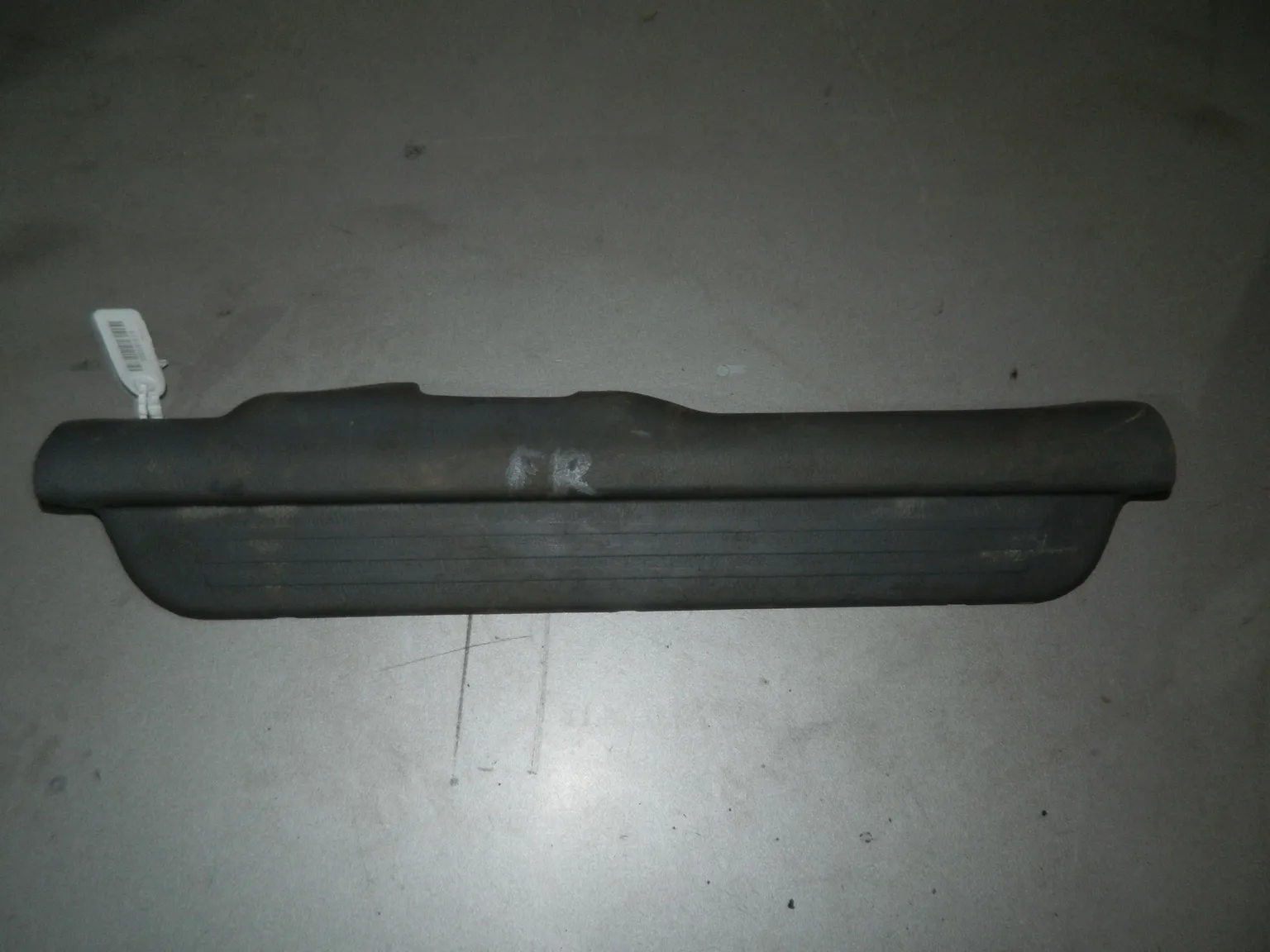 Накладка на порог HYUNDAI ACCENT LC Перед Прав (Б/У) 35020171