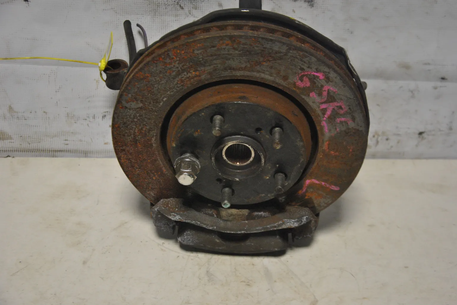 Ступица TOYOTA ESTIMA GSR50 Перед Лев (Контрактный) 40940774