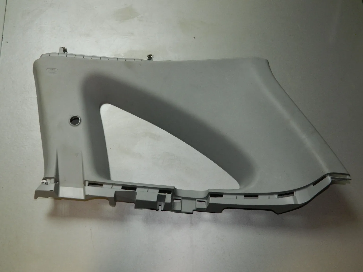 Обшивка багажника HONDA CR-V RE5 Прав (Контрактный)