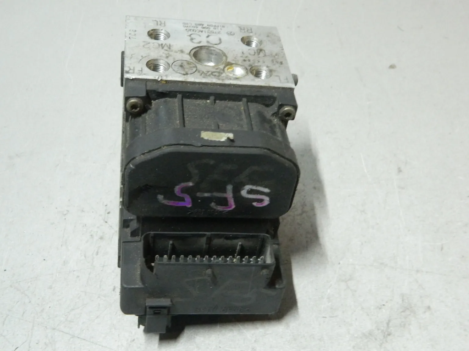 Блок ABS SUBARU FORESTER SF5 (Контрактный) 81532756