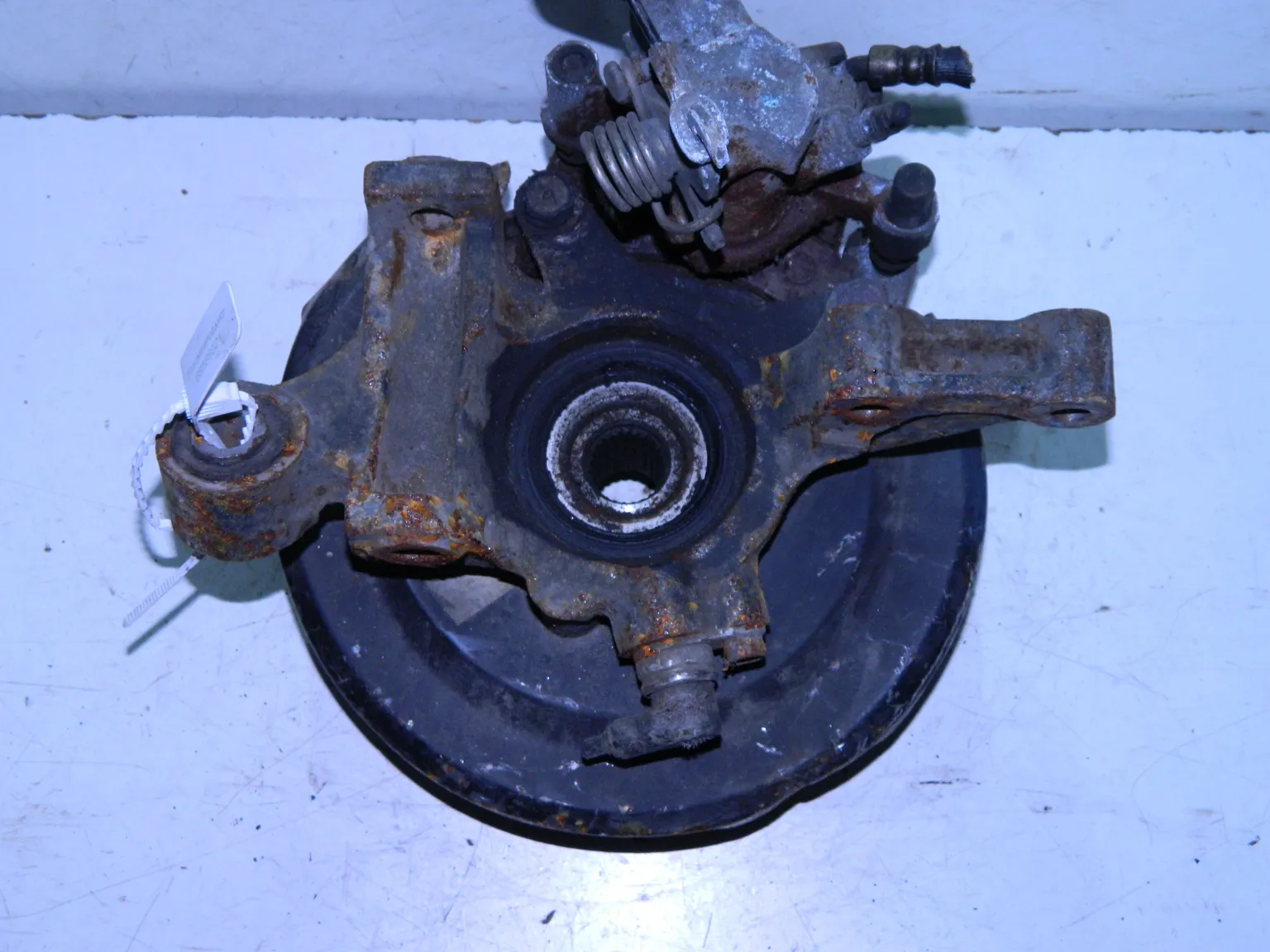 Ступица NISSAN RASHEEN RFNB14 Зад Лев (Контрактный) 69586621