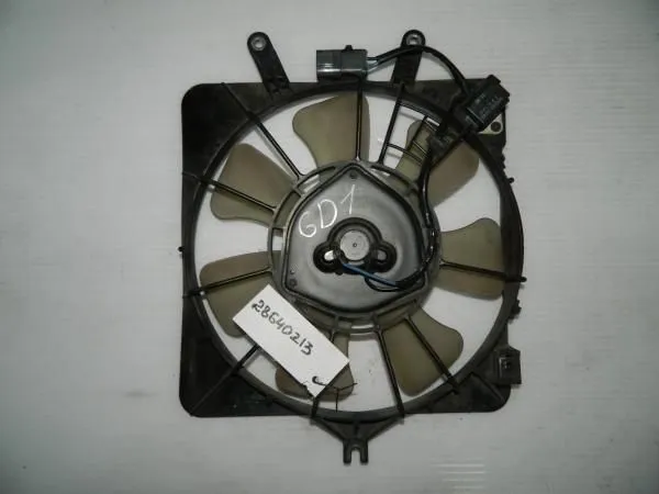 Диффузор радиатора HONDA FIT GD1 (Контрактный) 28640213