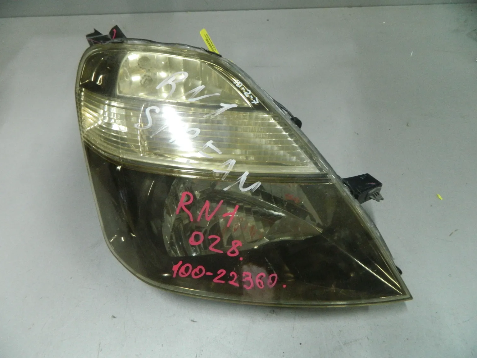 Фара HONDA STREAM RN1 Перед Прав (Контрактный) 64492850