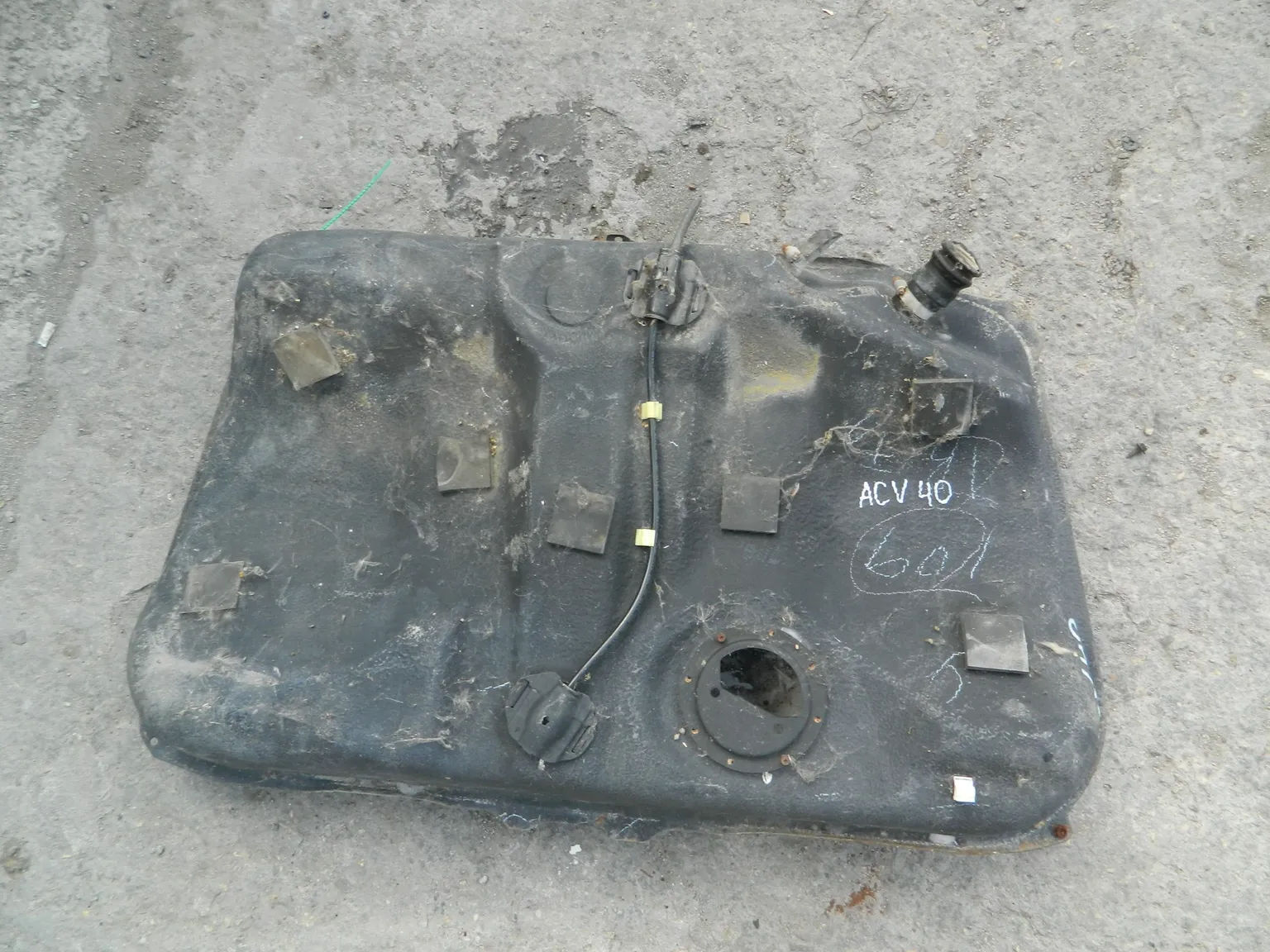 Бак топливный TOYOTA CAMRY ACV40 (Контрактный) 81531965