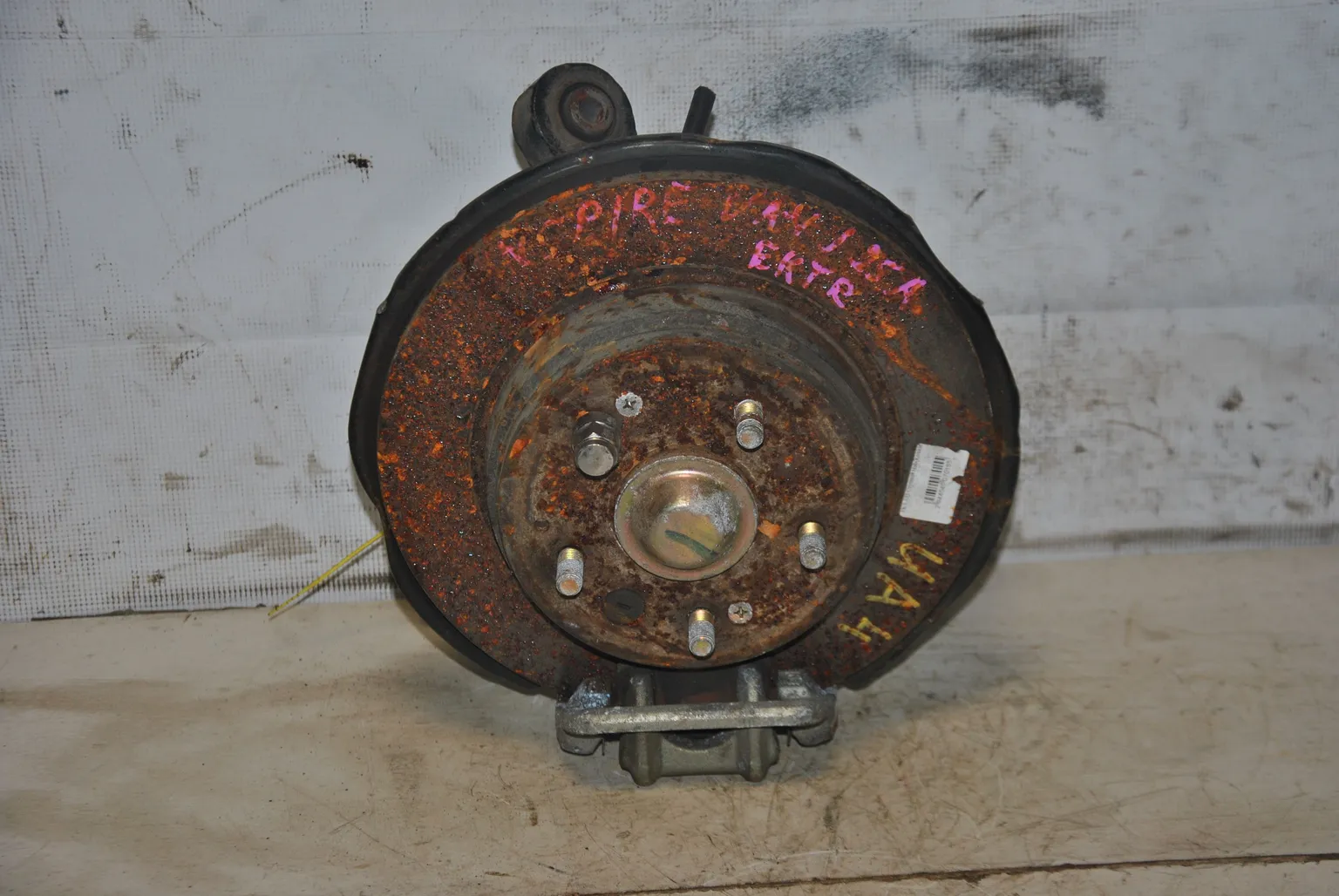 Ступица HONDA INSPIRE UA4 Зад Лев (Контрактный) 40940738