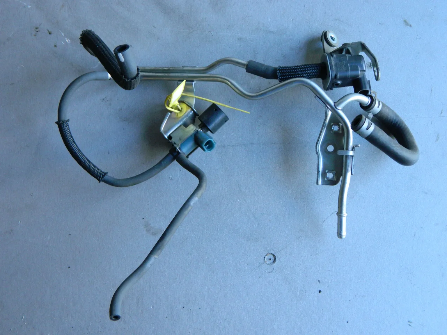 Клапан вакуумный TOYOTA 2ZRFAE (Контрактный) 40940499