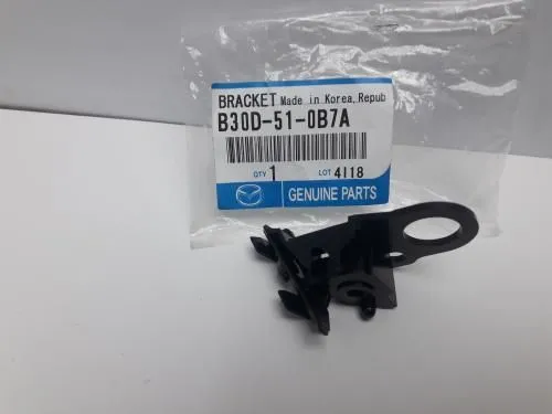 Кронштейн крепления фары MAZDA B30D510B7A