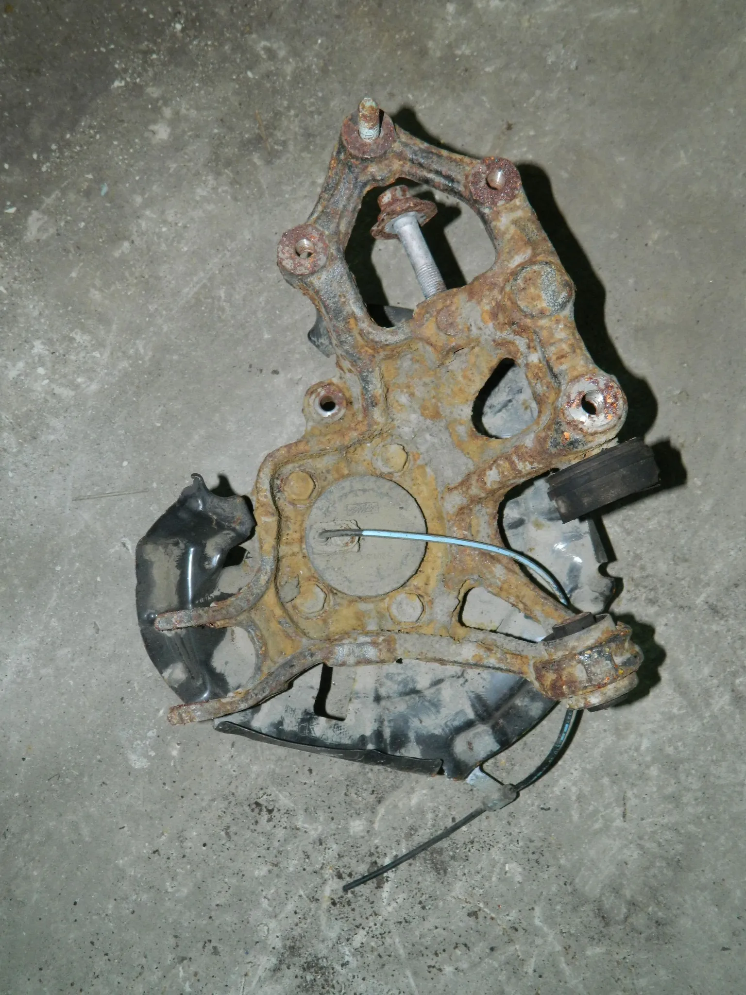 Ступица MAZDA MAZDA 6 GH Зад Лев (Контрактный) 79591101