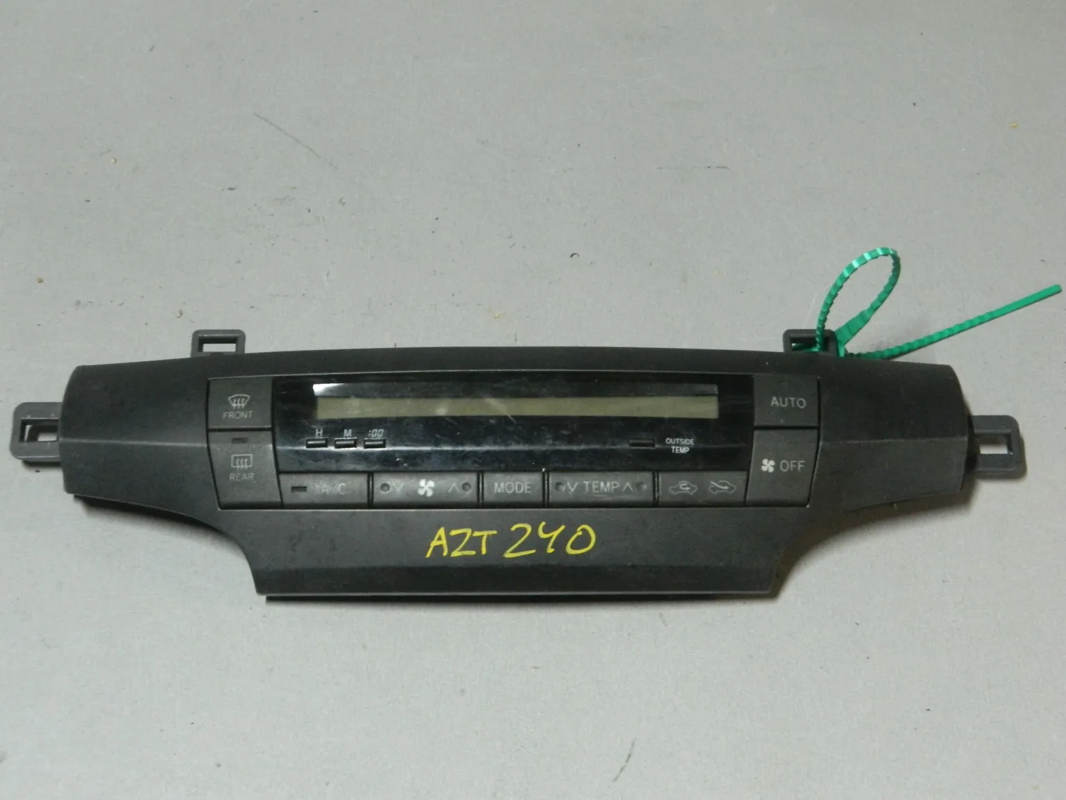 Блок управления климат-контролем TOYOTA ALLION AZT240 (Контрактный) 81540320 8645020020