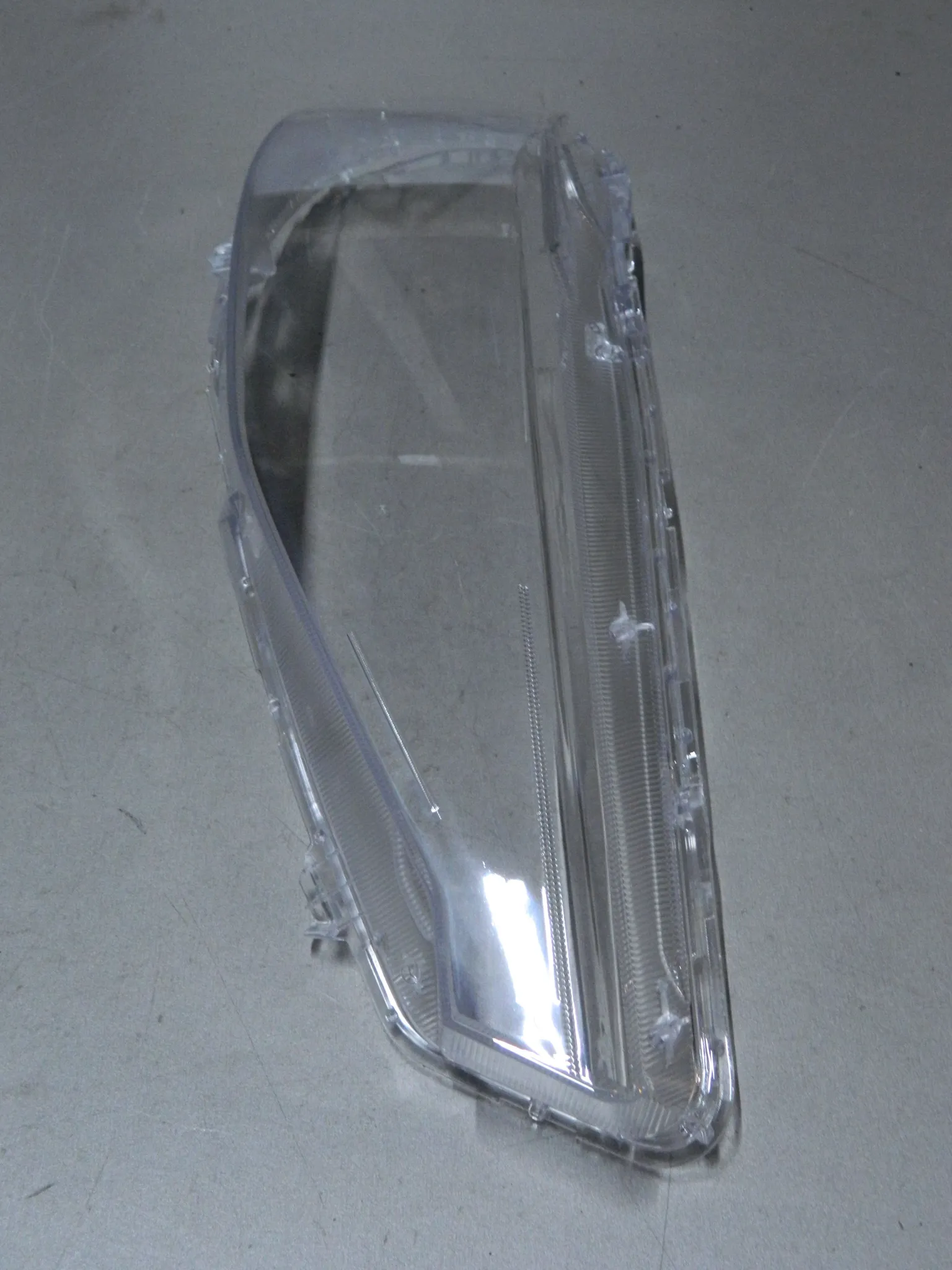 Стекло фары JORDEN 4121103XKQ00A/1 HAVAL F7 2019- Прав