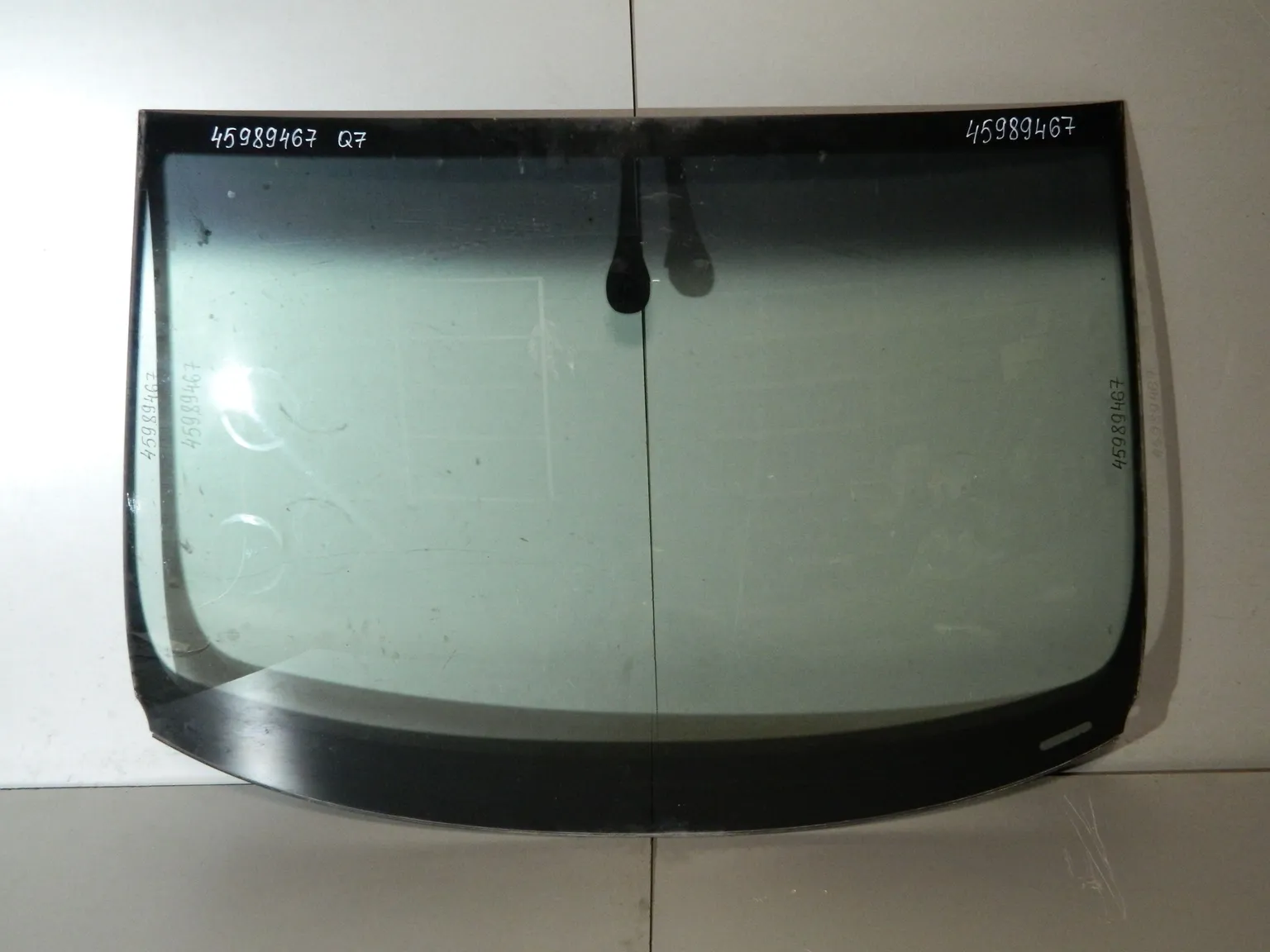Стекло лобовое AUDI Q7 4L BAR (Б/У)
