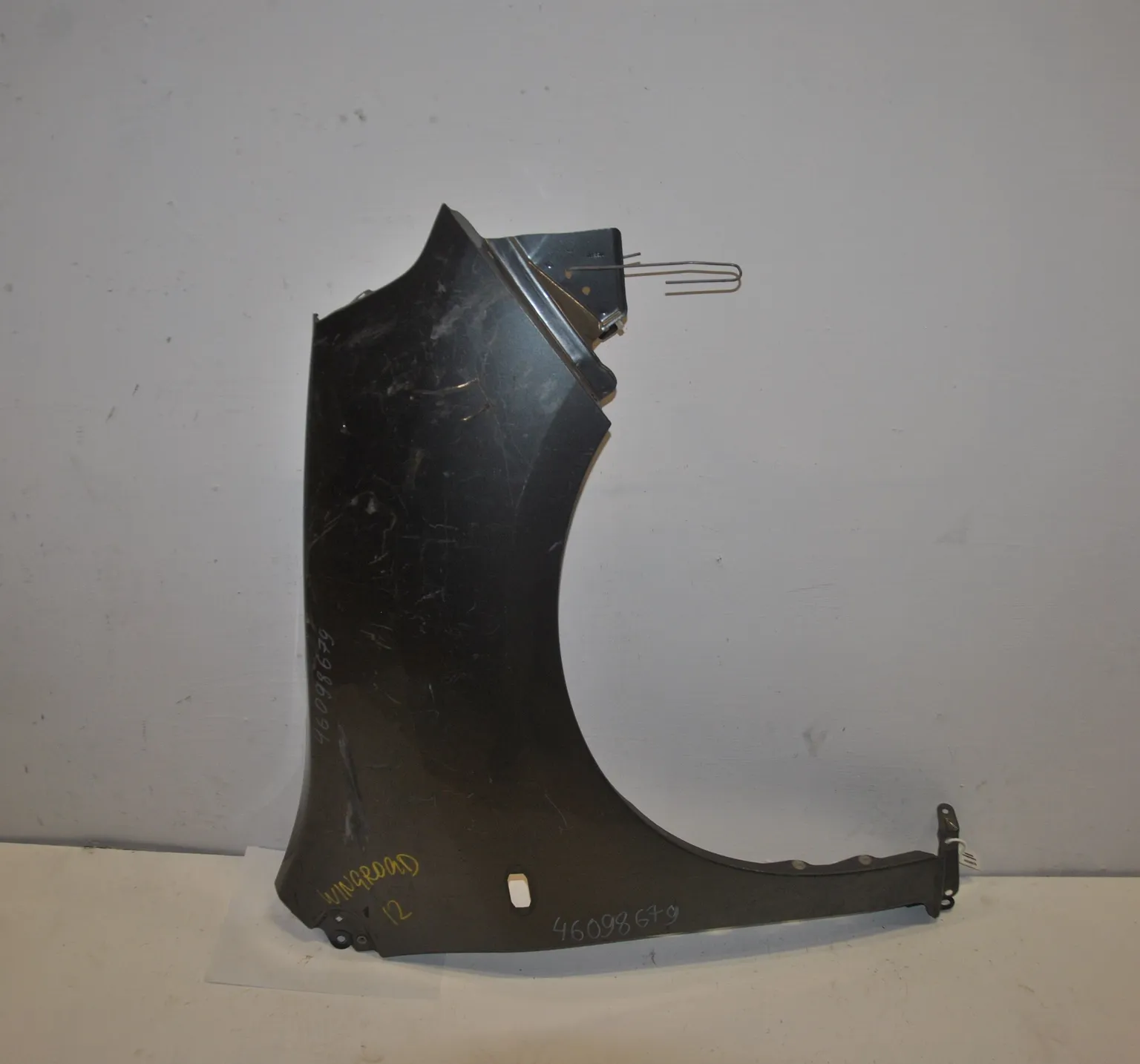 Крыло NISSAN WINGROAD Y12 Перед Прав (Контрактный) 46098679