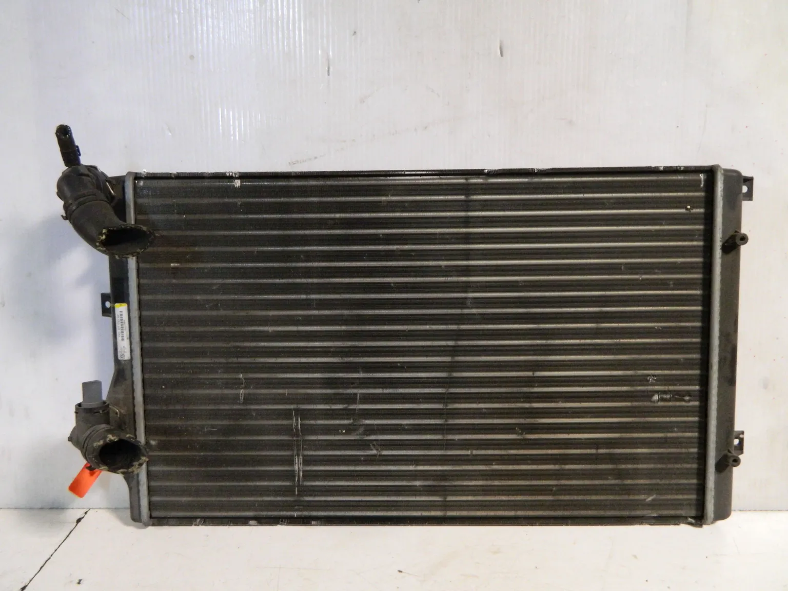 Радиатор ДВС VOLKSWAGEN GOLF VI (Контрактный) 65243361 1K0121253 AP