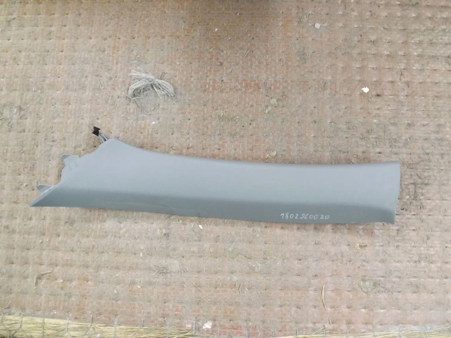 Обшивка стойки TOYOTA RAV4 ACA36 Перед Лев (Контрактный) 1802960020