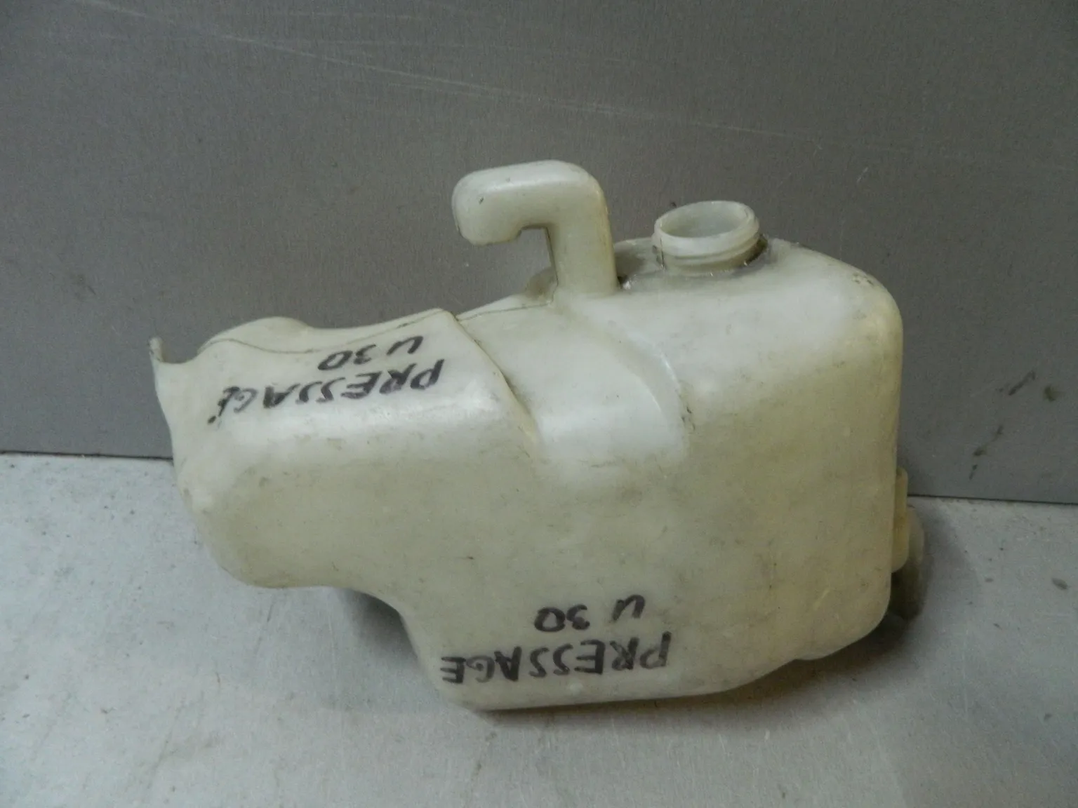 Бачок расширительный NISSAN PRESAGE U30 (Контрактный) 79591988