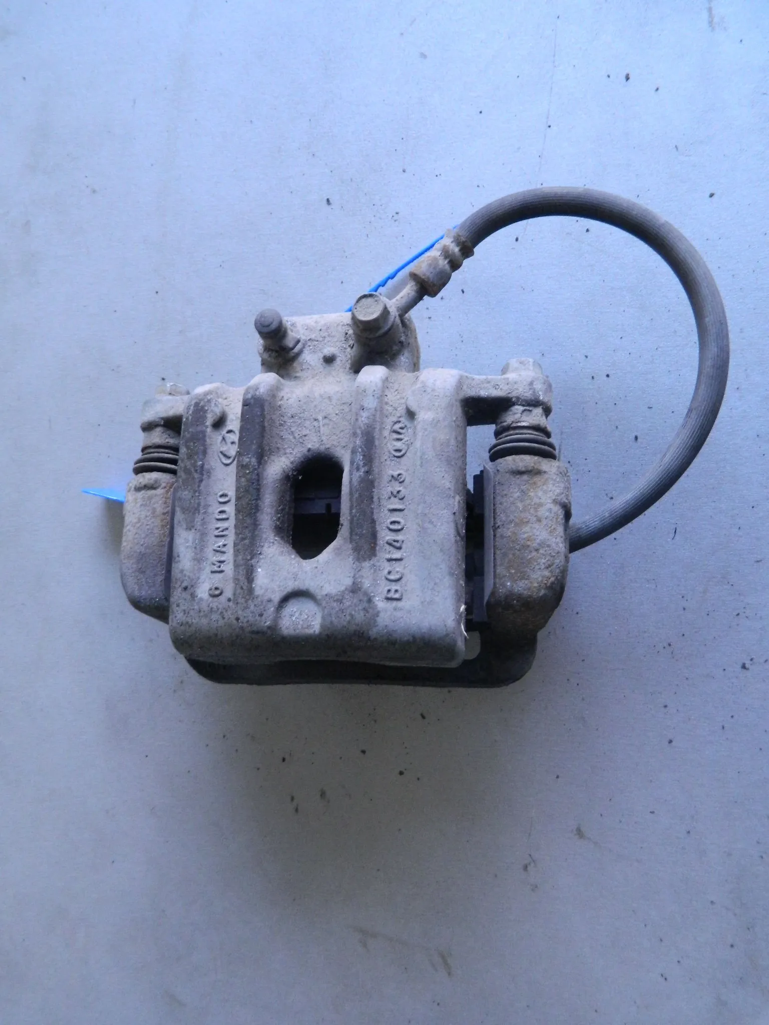 Суппорт HYUNDAI EQUUS VI G6DJ Задн Лев (Б/У) 69838563