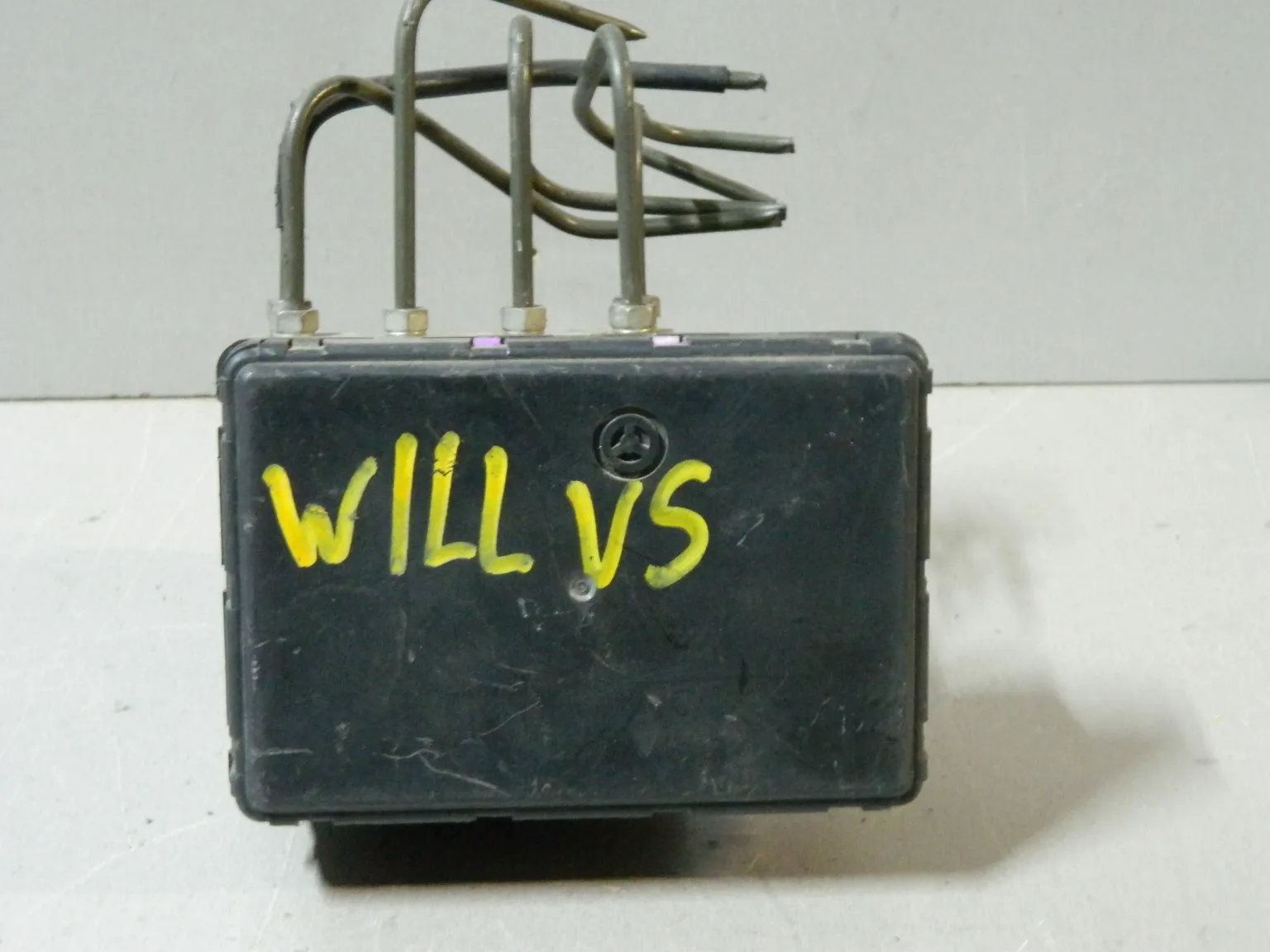 Блок ABS TOYOTA WILL VS NZE127 (Контрактный) 81532895