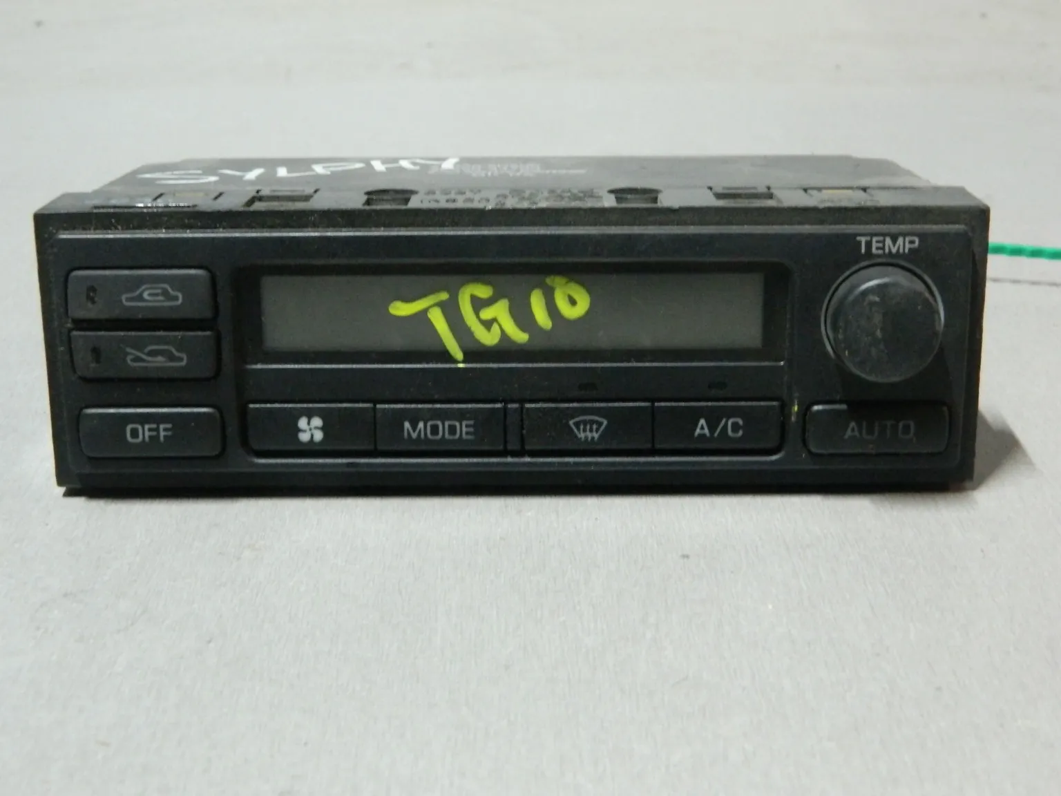 Блок управления климат-контролем NISSAN BLUEBIRD SYLPHY FG10 (Контрактный) 81540596