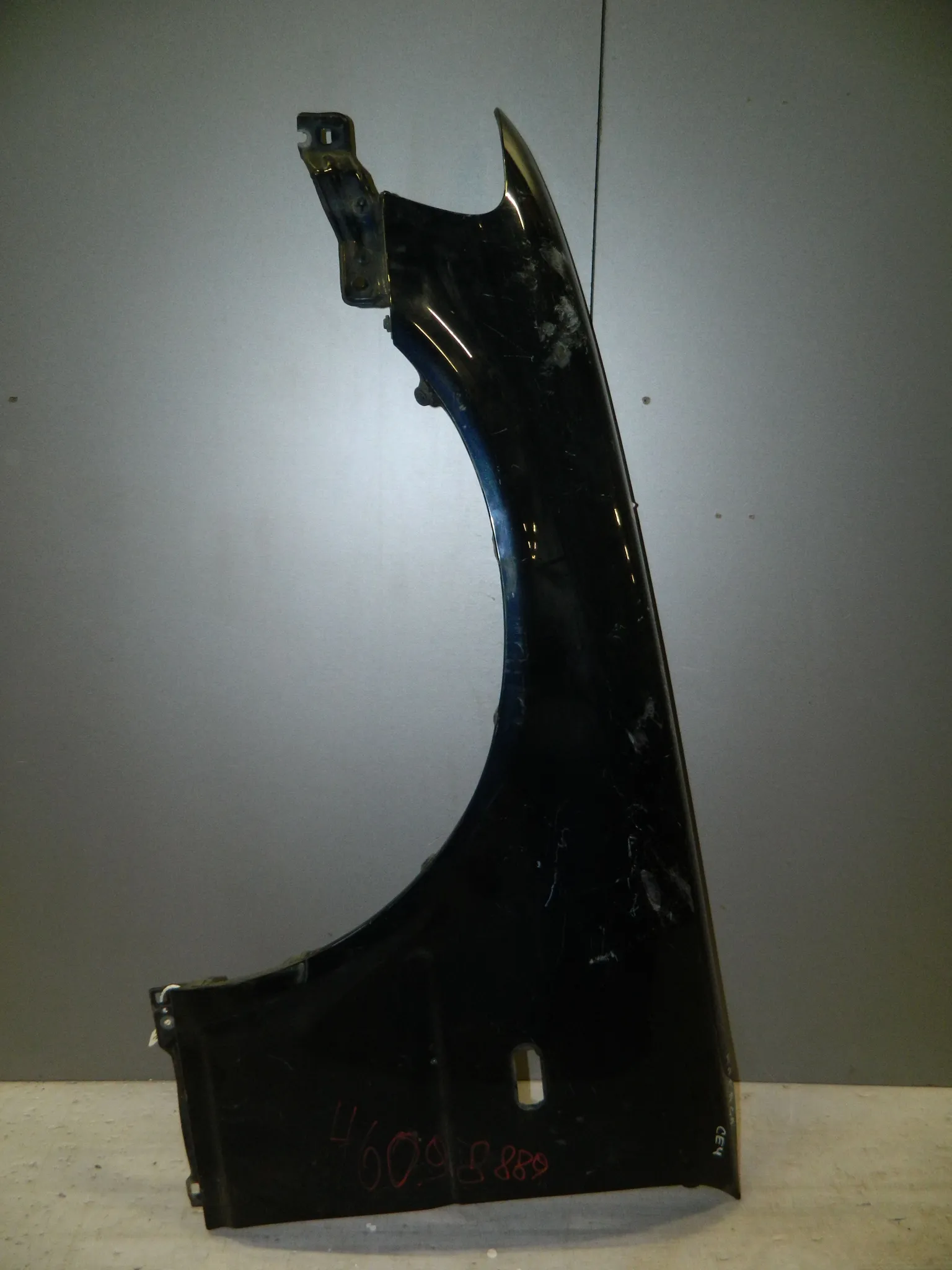 Крыло HONDA RAFAGA CE4 Перед Лев (Контрактный) 46098889