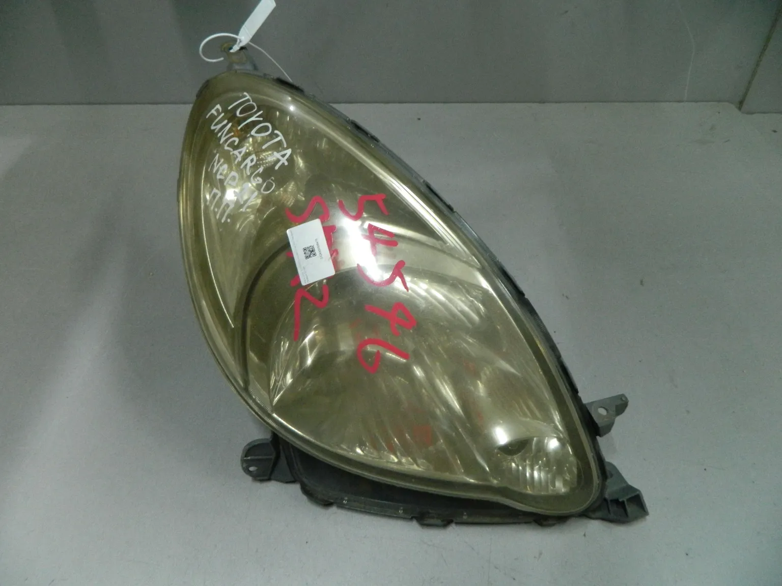 Фара TOYOTA FUNCARGO NCP20 Перед Прав 52088 (Контрактный) 03344709