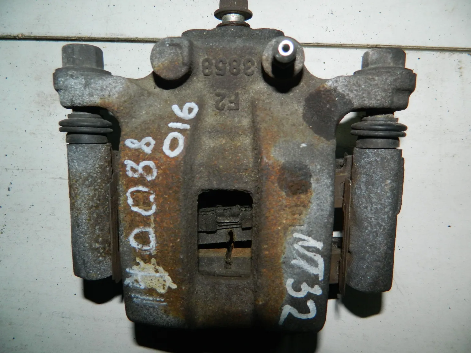 Суппорт NISSAN X-TRAIL NT32 Зад Лев (Контрактный) 140088016