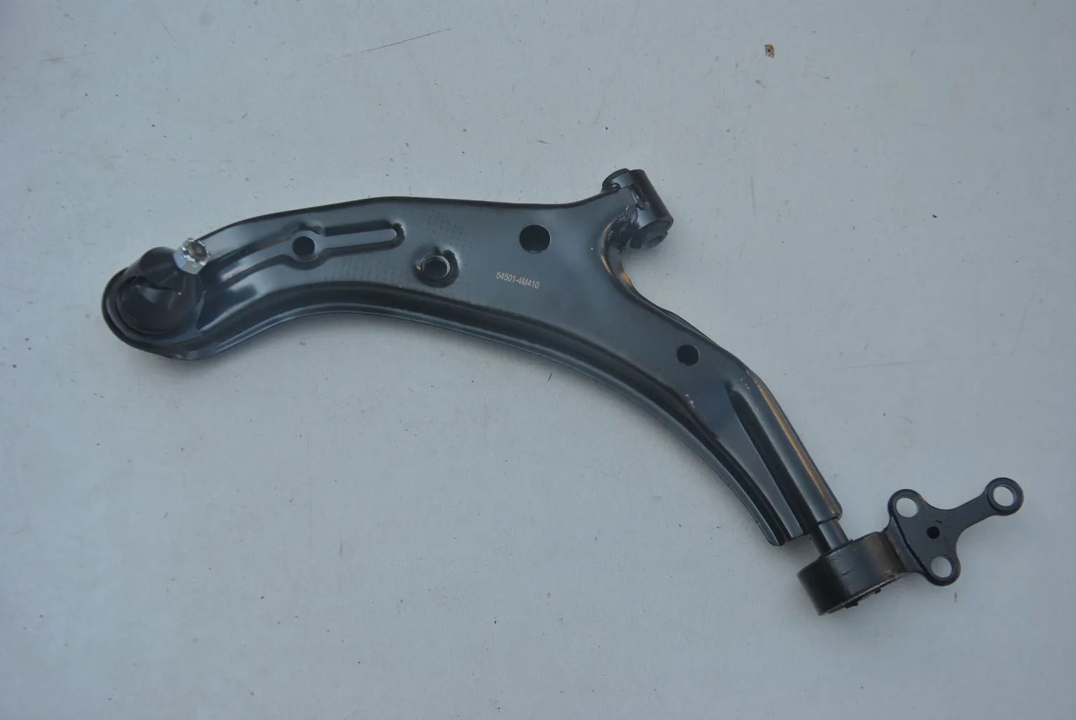 Рычаг GENERAL PARTS 545014M410 NISSAN AD Y11, NISSAN SUNNY B15, G10 Перед Лев