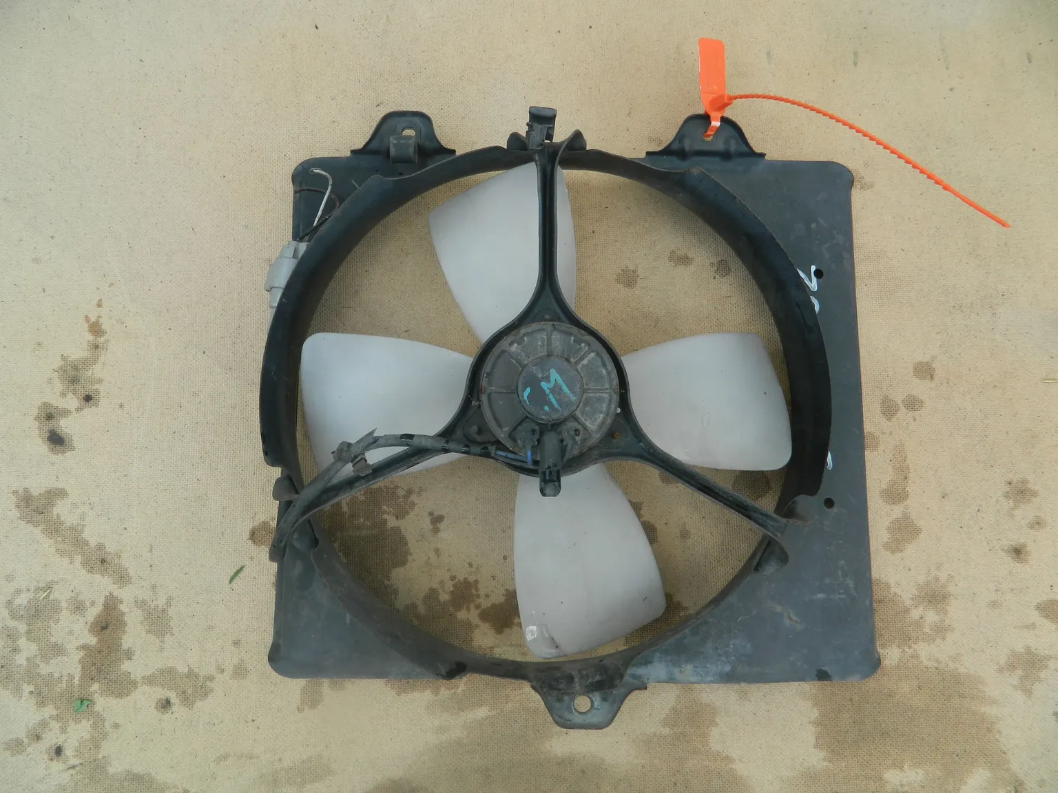 Диффузор радиатора TOYOTA CARINA ED ST182 3SFE (Контрактный) 65243165