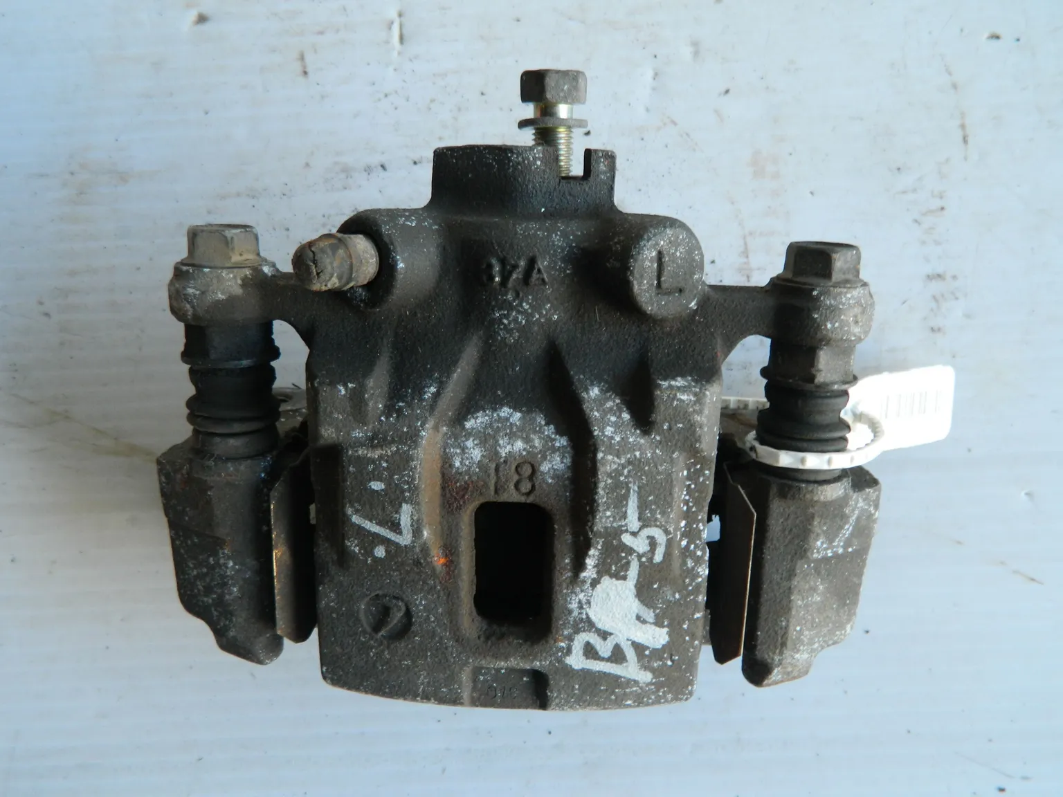 Суппорт SUBARU LEGACY BP5 Зад Лев (Контрактный) 35021347