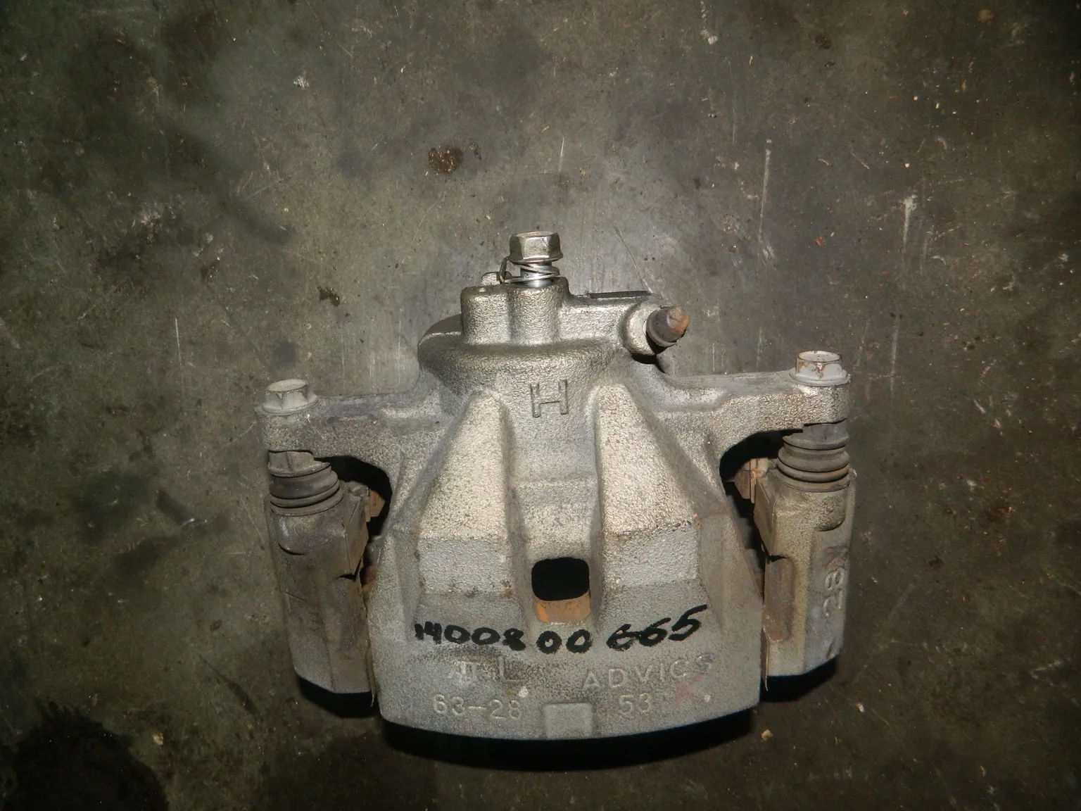 Суппорт TOYOTA CAMRY AVV50 Перед Прав (Кoнтрактный) 1400800665