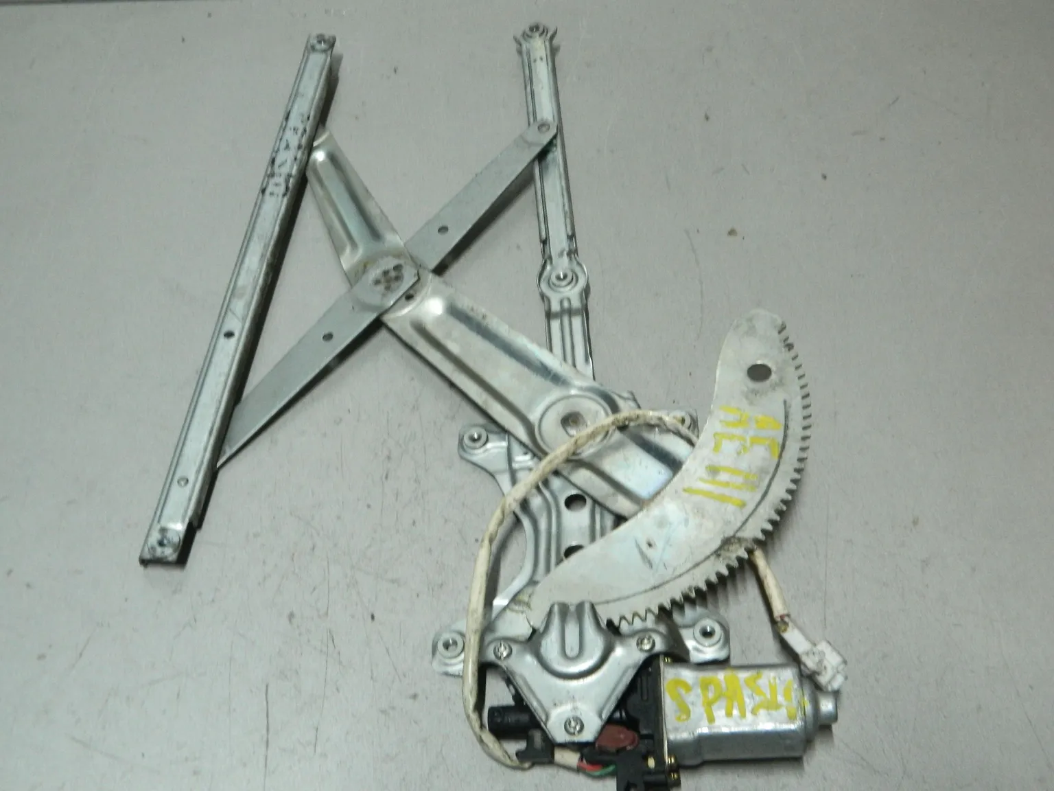 Стеклоподъемник TOYOTA COROLLA SPACIO AE111 Зад Прав (Контрактный) 79591748