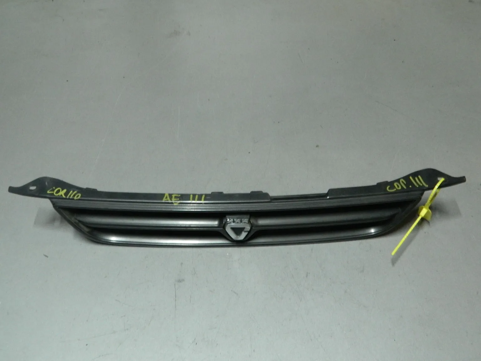 Решетка радиатора TOYOTA COROLLA AE111 (Контрактный) 79773573