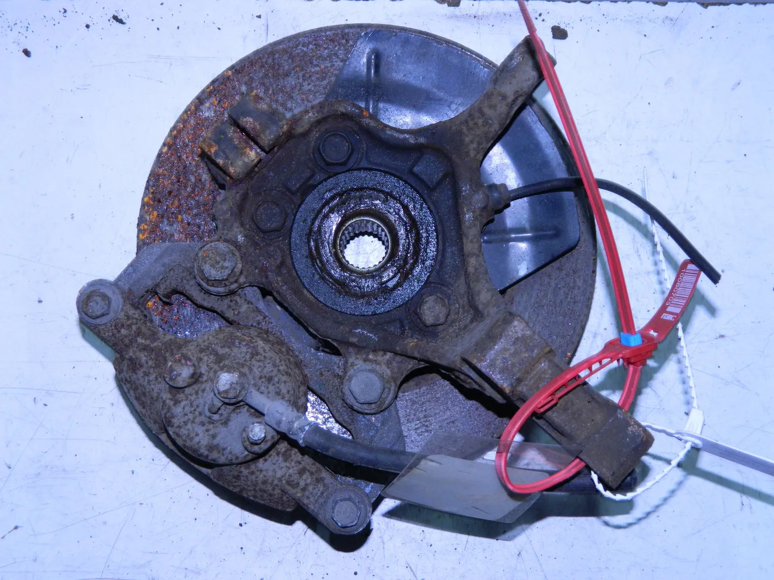 Ступица NISSAN BLUEBIRD SYLPHY KG11 Перед Лев (Контрактный) 69586610