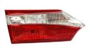 Фонарь SAT ST2121344L TOYOTA COROLLA NRE180 2012-2016 в крышку багажника LH