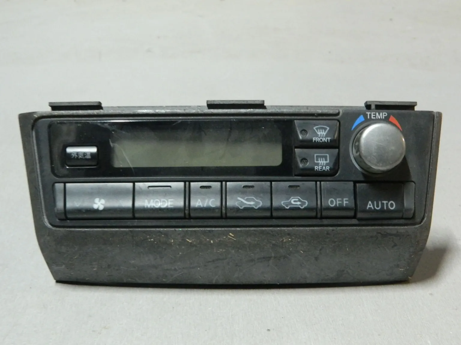 Блок управления климат-контролем NISSAN CEFIRO A33 (Контрактный) 81540597